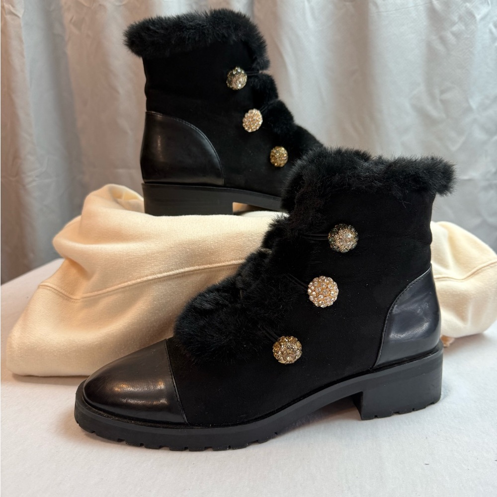 Elegant Black Fur-Trimmed Women's Boots